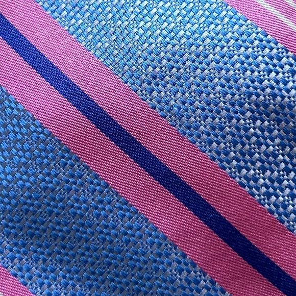 Holland And Sherry London Tie - Picture 3 of 5